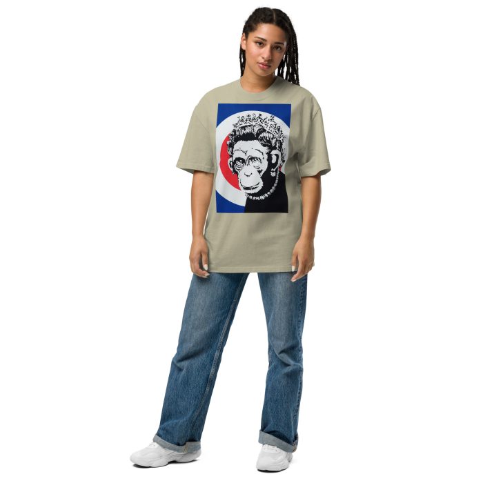 Queen Monkey Trendy Colorful Oversized faded t-shirt - Image 3